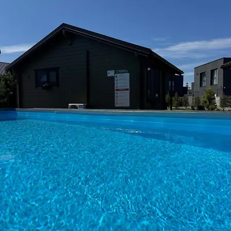 Dom wakacyjny Boho House Kunigiskiai With The Heated Pool And Ac