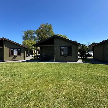 Dom wakacyjny Boho House Kunigiskiai With The Heated Pool And Ac *
